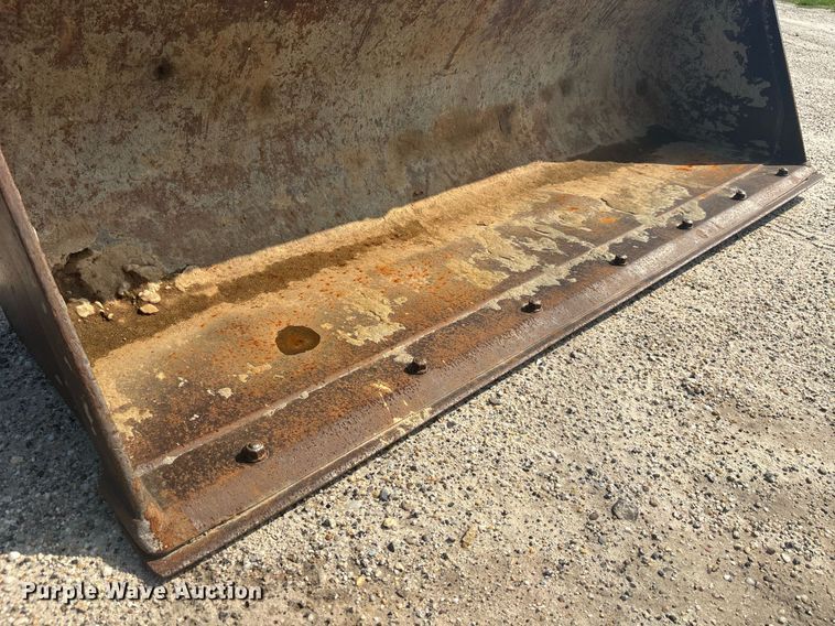 image for item EC3732 2000 John Deere 310E backhoe