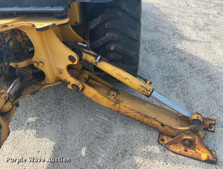 image for item EC3732 2000 John Deere 310E backhoe