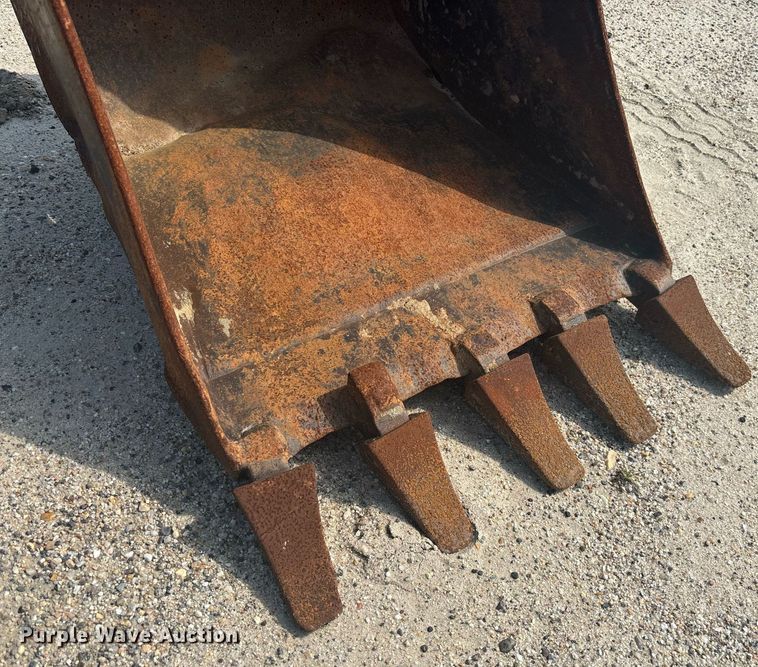 image for item EC3732 2000 John Deere 310E backhoe