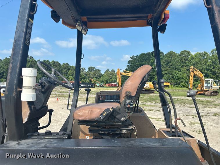 image for item EC3732 2000 John Deere 310E backhoe