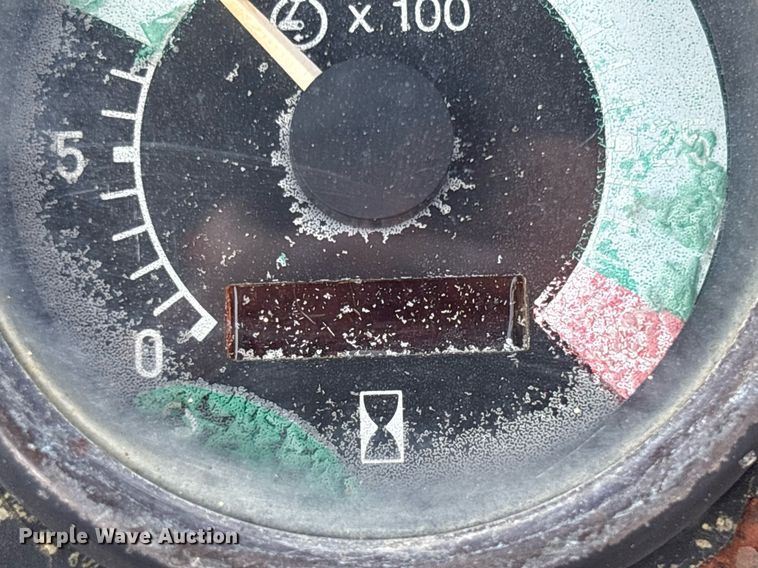 image for item EC3732 2000 John Deere 310E backhoe