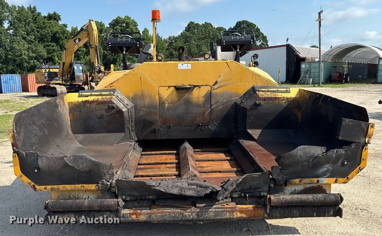 image for item EC3733 2019 Weiler P385B paver