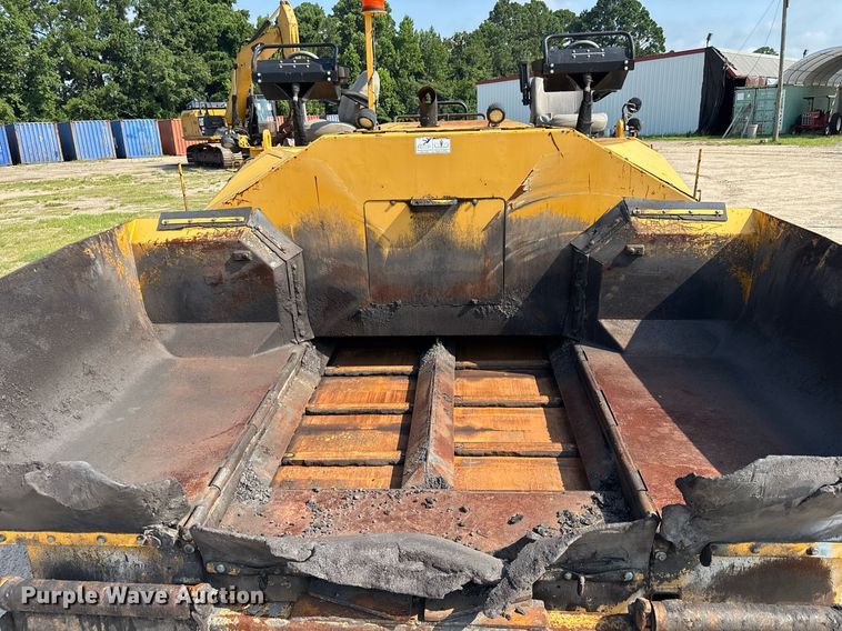 image for item EC3733 2019 Weiler P385B paver