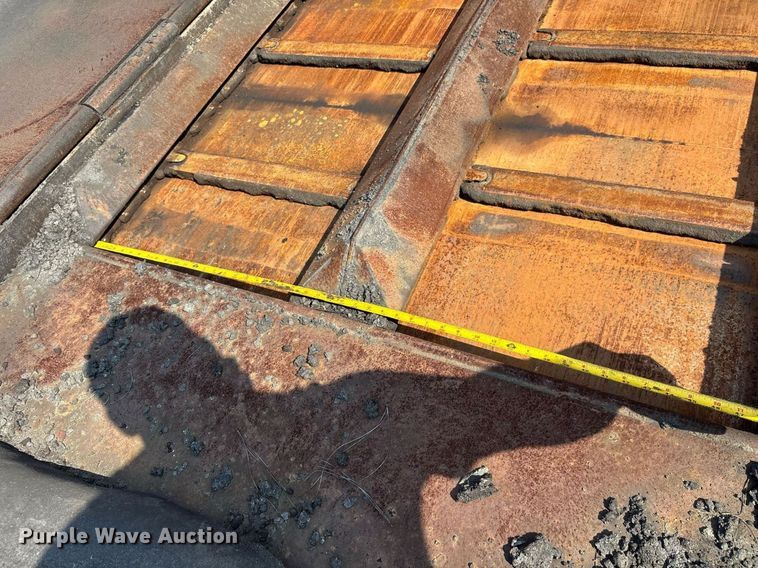 image for item EC3733 2019 Weiler P385B paver