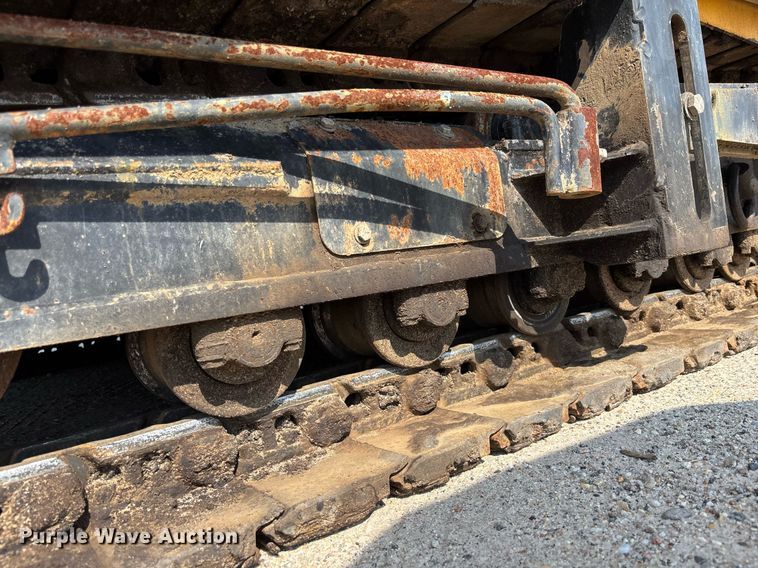 image for item EC3733 2019 Weiler P385B paver