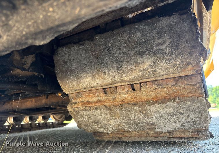 image for item EC3733 2019 Weiler P385B paver