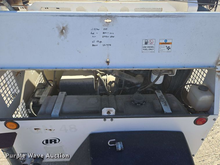 image for item EC4202 2002 Bobcat Daylight light plant