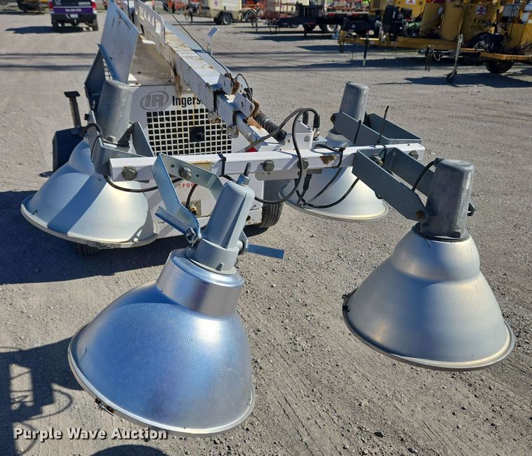 image for item EC4202 2002 Bobcat Daylight light plant