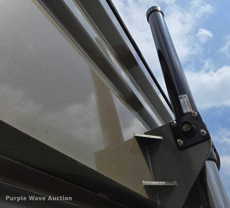 image for item EC4311 2025 Load Trail dump trailer