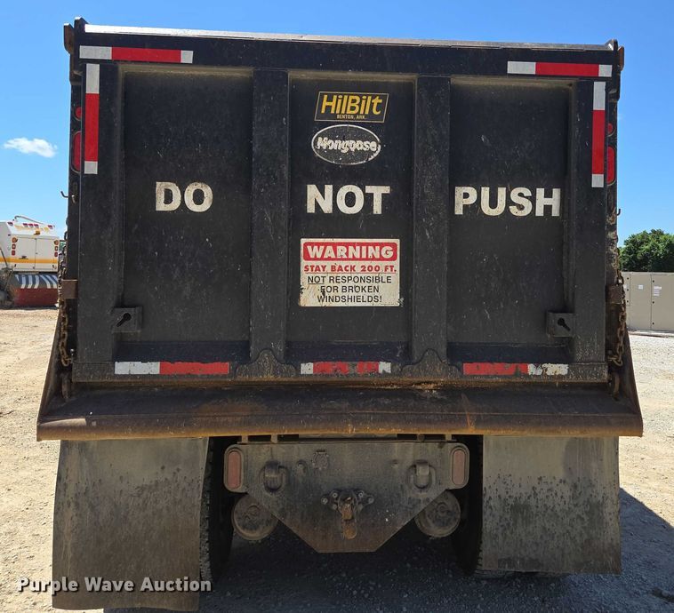 image for item ED2106 2016 Peterbilt 567 dump truck