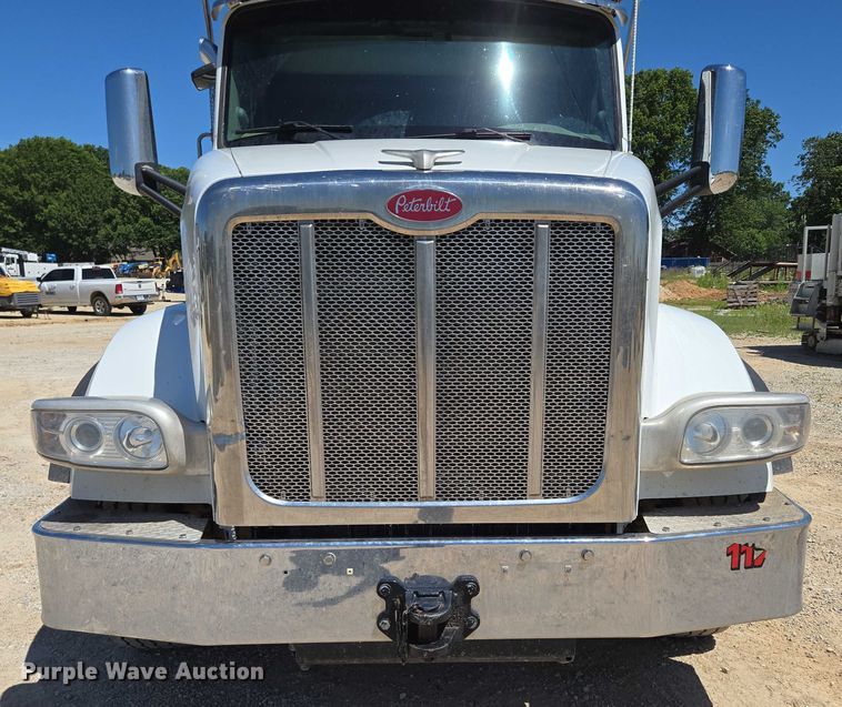 image for item ED2106 2016 Peterbilt 567 dump truck