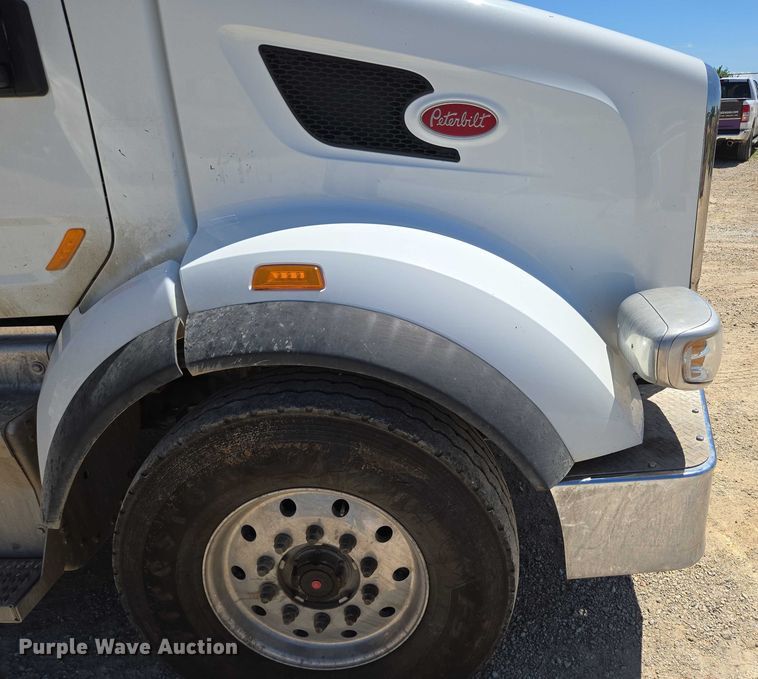 image for item ED2106 2016 Peterbilt 567 dump truck