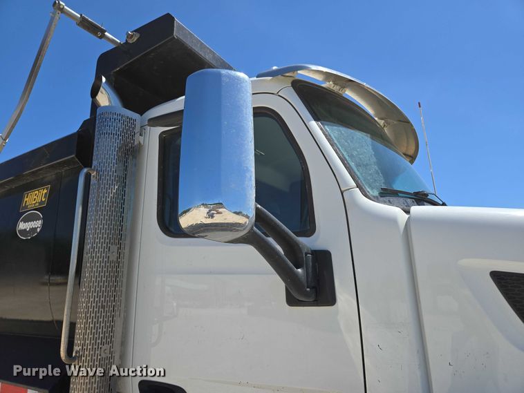 image for item ED2106 2016 Peterbilt 567 dump truck