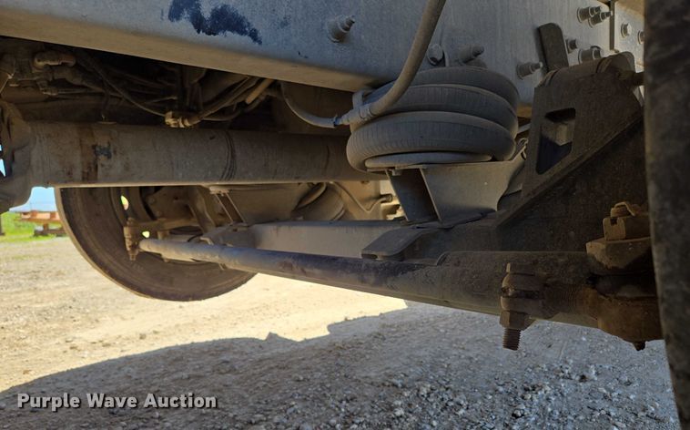 image for item ED2106 2016 Peterbilt 567 dump truck