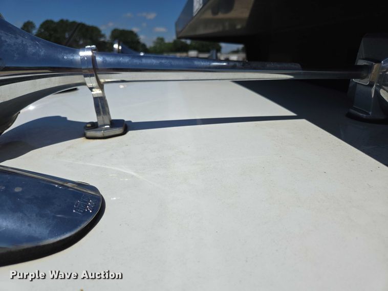 image for item ED2106 2016 Peterbilt 567 dump truck