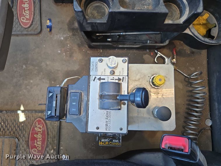 image for item ED2106 2016 Peterbilt 567 dump truck