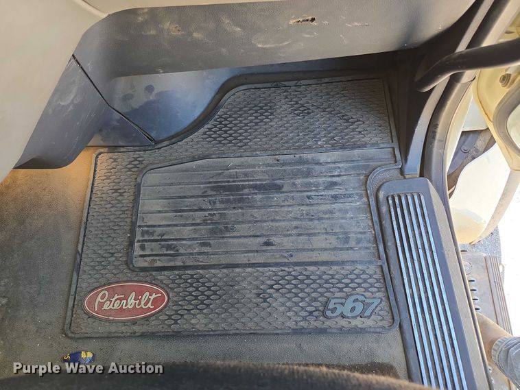 image for item ED2106 2016 Peterbilt 567 dump truck