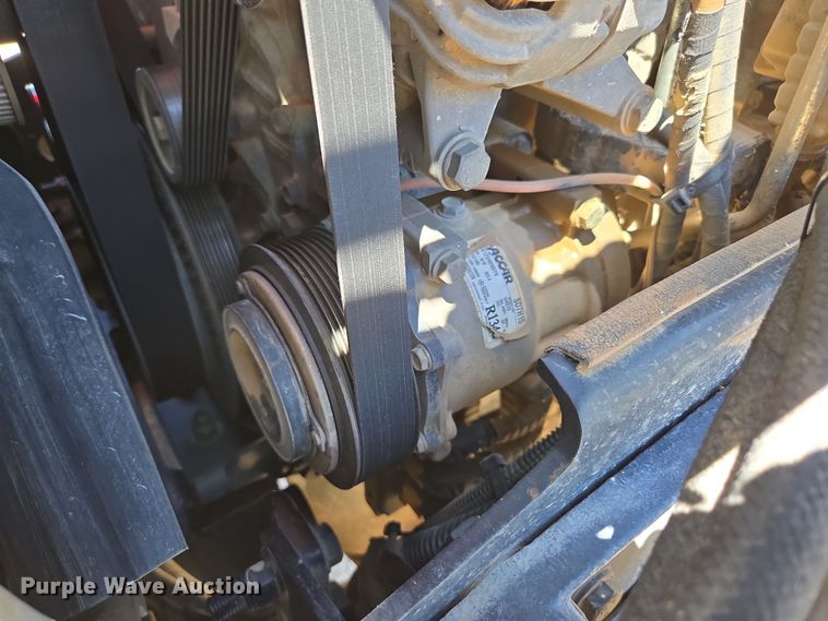 image for item ED2106 2016 Peterbilt 567 dump truck