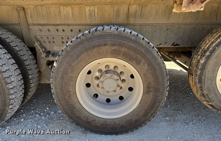 image for item ED2106 2016 Peterbilt 567 dump truck