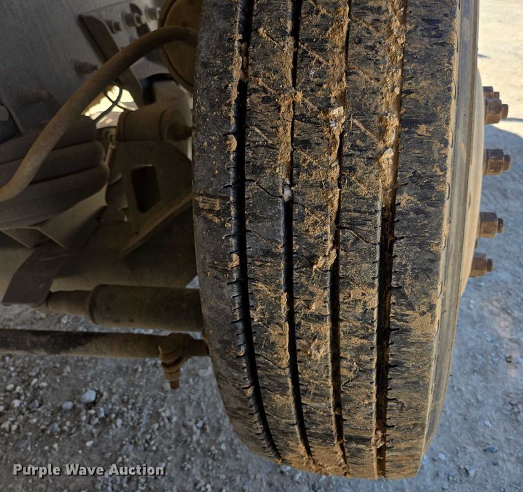 image for item ED2106 2016 Peterbilt 567 dump truck