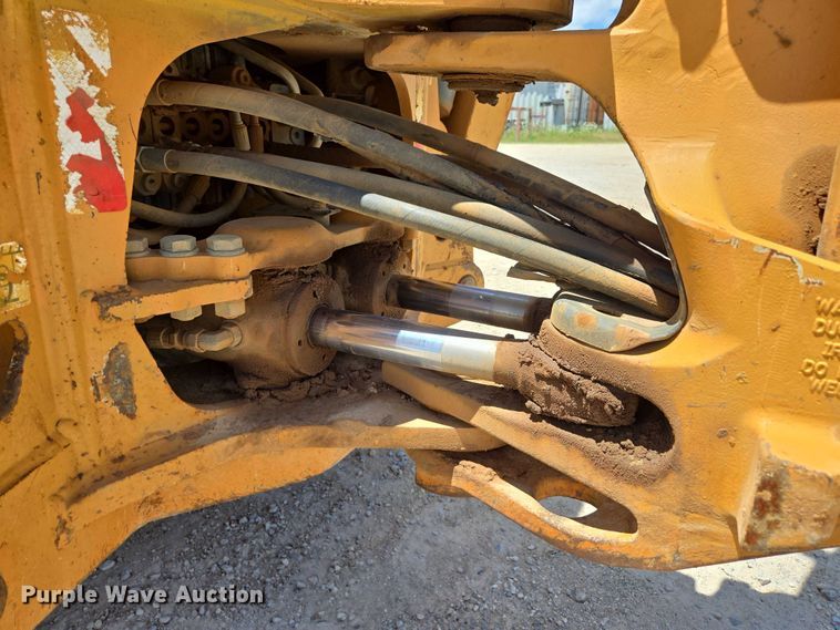 image for item ED2108 2013 Case 580 Super N backhoe