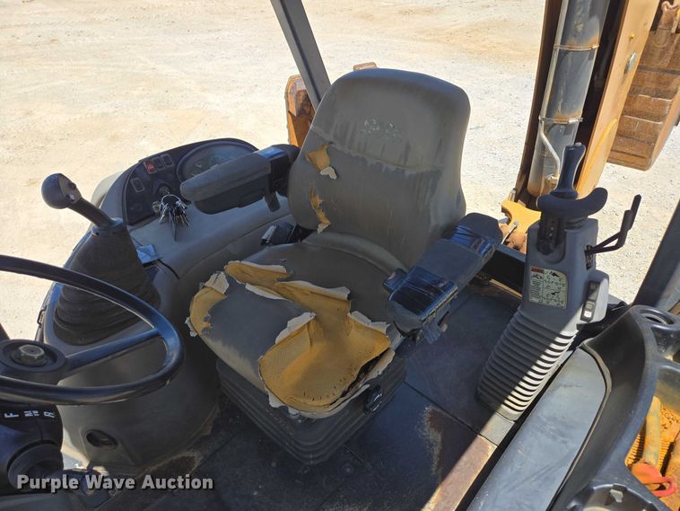 image for item ED2108 2013 Case 580 Super N backhoe