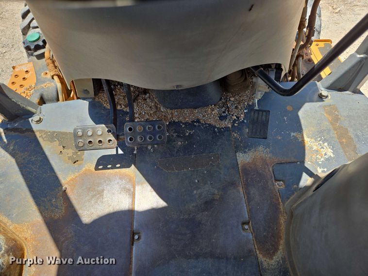 image for item ED2108 2013 Case 580 Super N backhoe