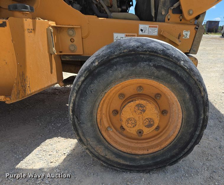 image for item ED2108 2013 Case 580 Super N backhoe