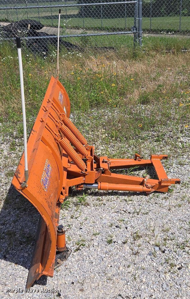 image for item ED2113 Broce Broom 90