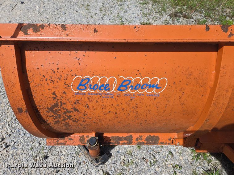 image for item ED2113 Broce Broom 90