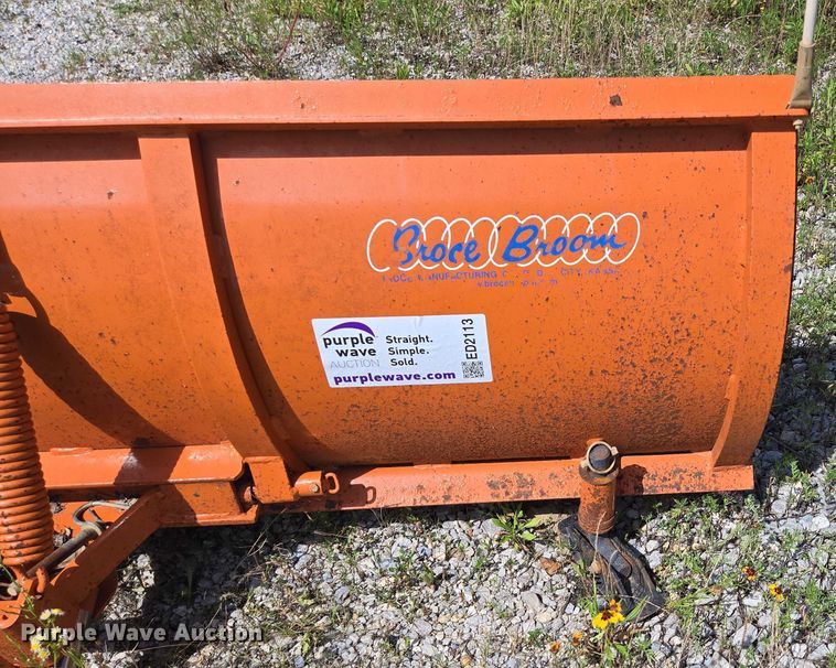 image for item ED2113 Broce Broom 90