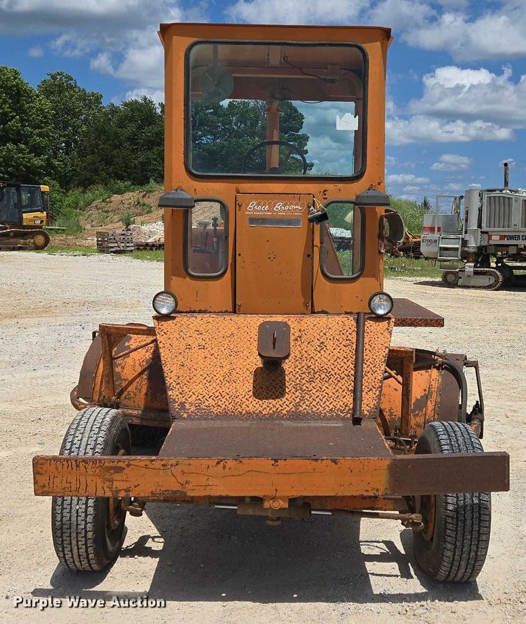 image for item ED2114 1998 Broce RJ 350 broom