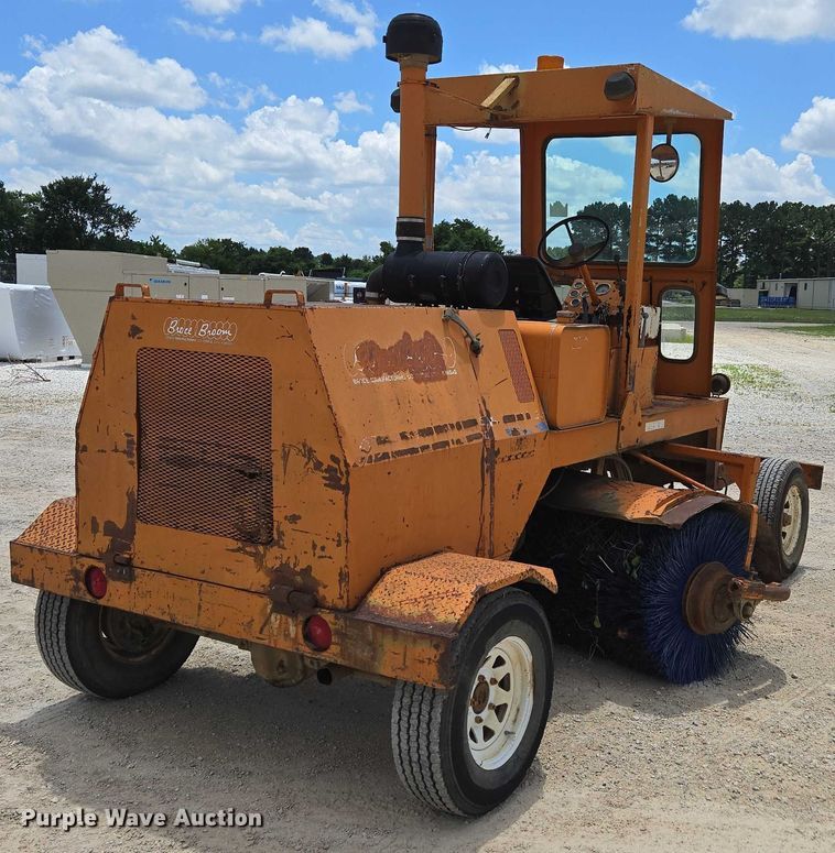 image for item ED2114 1998 Broce RJ 350 broom