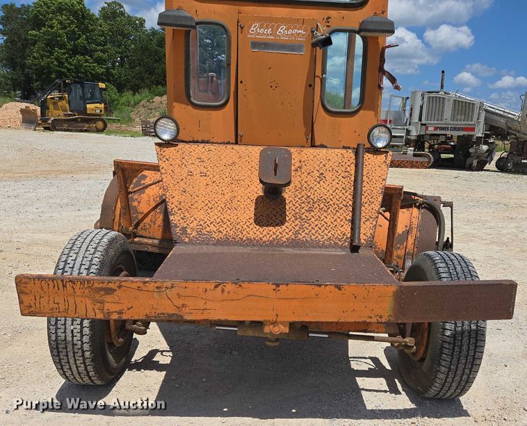 image for item ED2114 1998 Broce RJ 350 broom