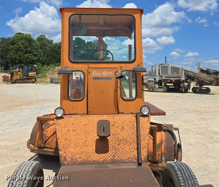 image for item ED2114 1998 Broce RJ 350 broom