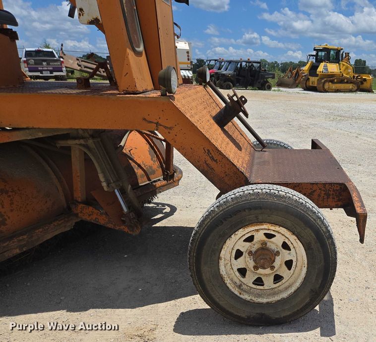 image for item ED2114 1998 Broce RJ 350 broom