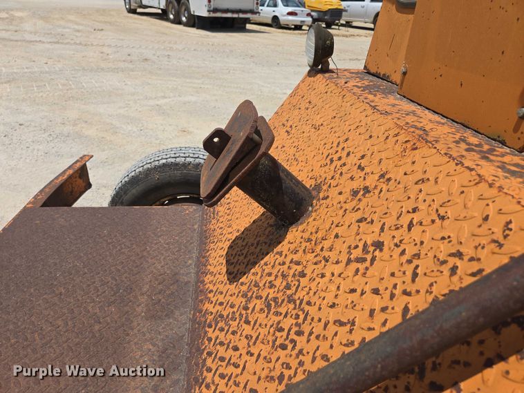 image for item ED2114 1998 Broce RJ 350 broom