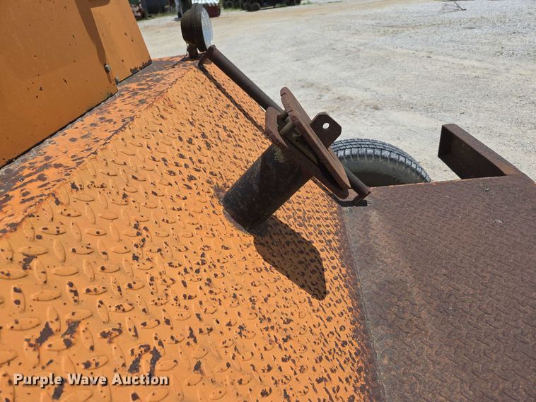 image for item ED2114 1998 Broce RJ 350 broom