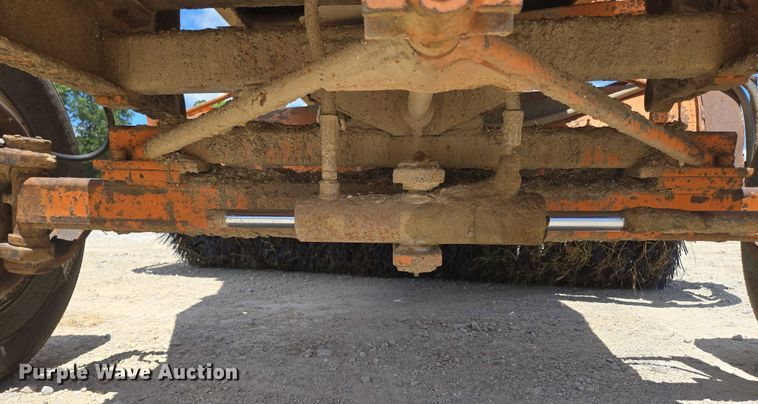 image for item ED2114 1998 Broce RJ 350 broom