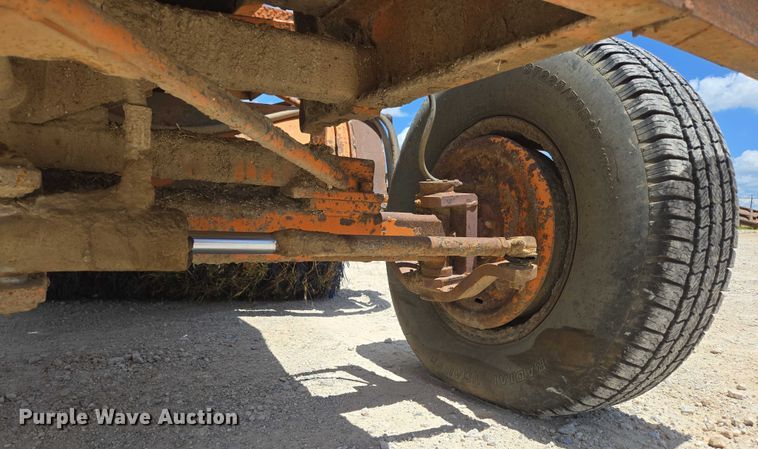 image for item ED2114 1998 Broce RJ 350 broom