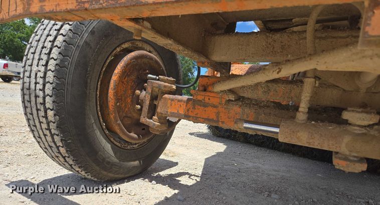 image for item ED2114 1998 Broce RJ 350 broom