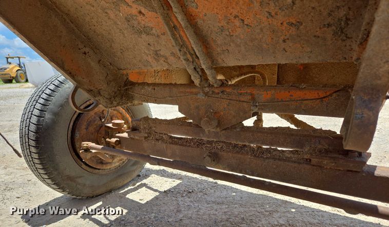 image for item ED2114 1998 Broce RJ 350 broom