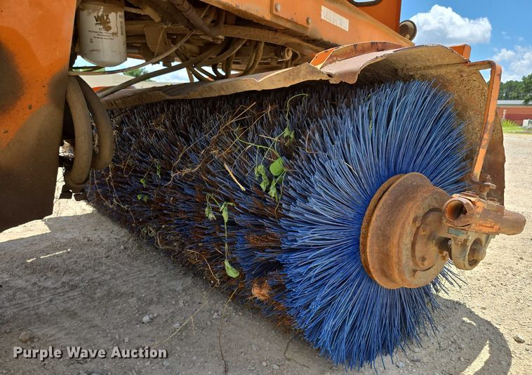 image for item ED2114 1998 Broce RJ 350 broom