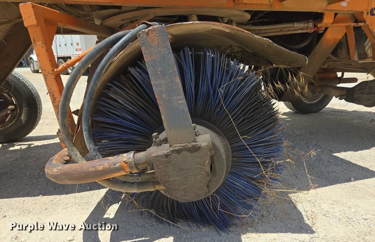 image for item ED2114 1998 Broce RJ 350 broom