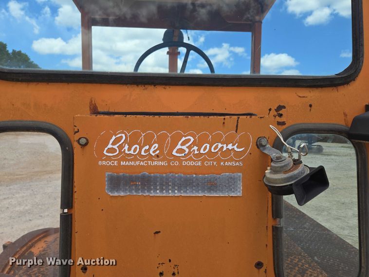 image for item ED2114 1998 Broce RJ 350 broom