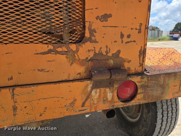 image for item ED2114 1998 Broce RJ 350 broom