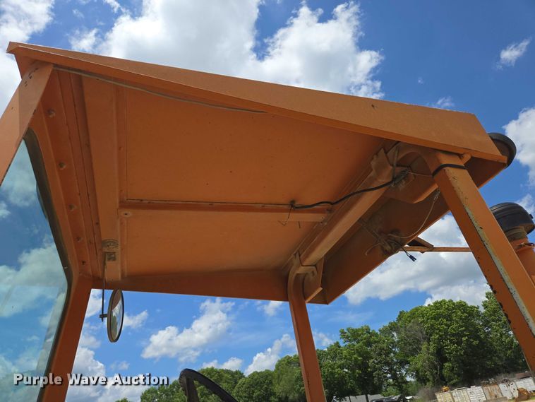 image for item ED2114 1998 Broce RJ 350 broom