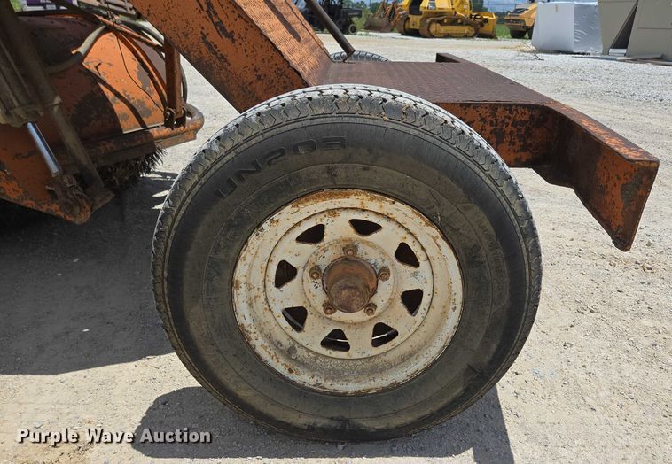 image for item ED2114 1998 Broce RJ 350 broom