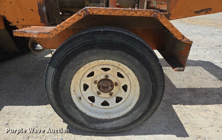 image for item ED2114 1998 Broce RJ 350 broom