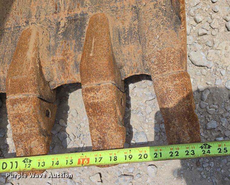 image for item ED2115 2015 Case 580N backhoe